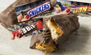 Baton Snickers, Lion i 3Bit. Pyszne przekąski, które dostarczą energii. Sprawdź, ile mają baton dare kcal!