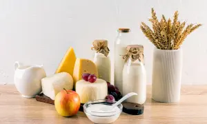 Sery, mleko w butelkach, jogurt i owoce. Czy to wszystko dla Ciebie? Zastanawiasz się nad nietolerancją laktozy? Test domowy może pomóc!