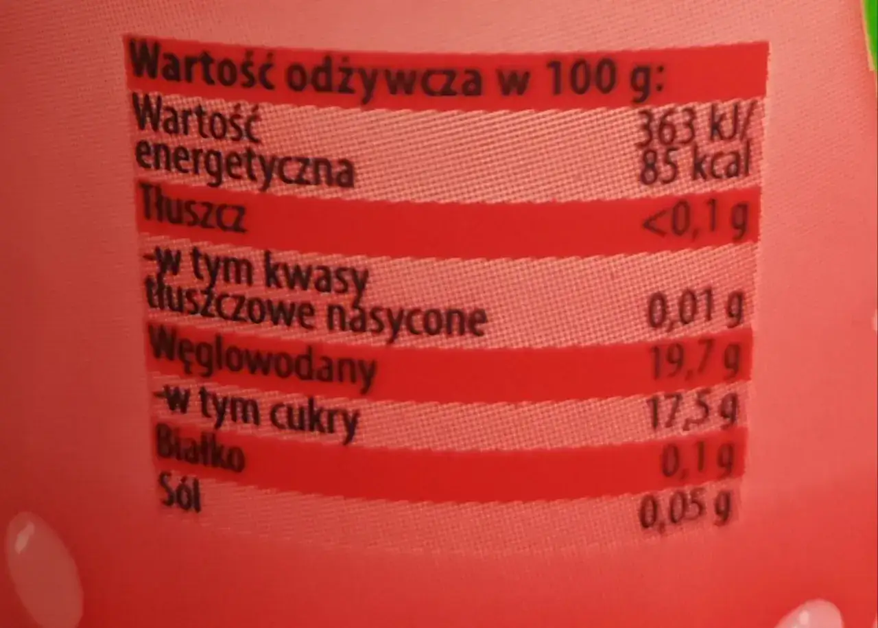Tabela wartości odżywczych napoju, 85 kcal w 100g. Zastanawiasz się nad kalorycznością bubble tea? Oto dane.